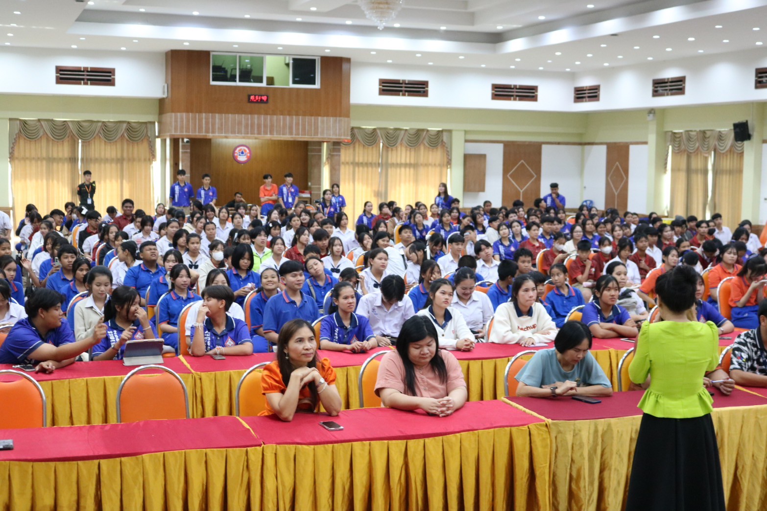 การประชุมประชาพิจารณ์เรื่องทรงผมนักเรียน68