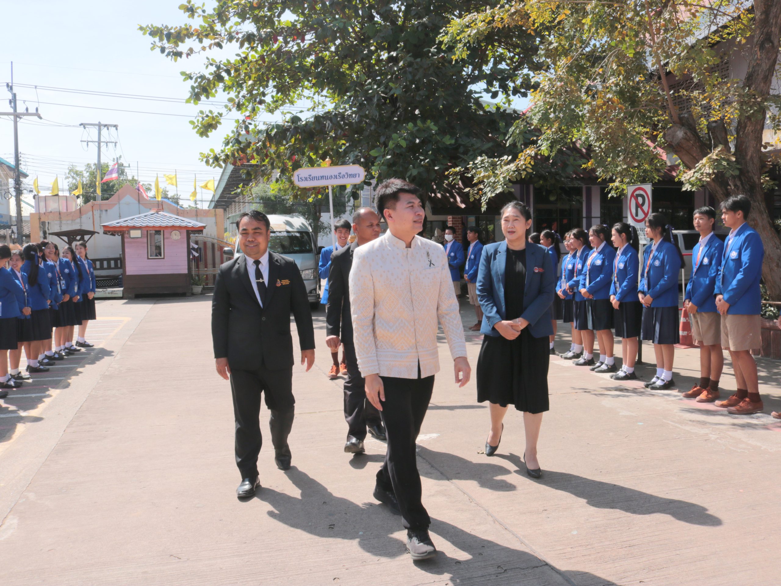 ต้อนรับ ผอ.สุเมธ และคณะติดตาม